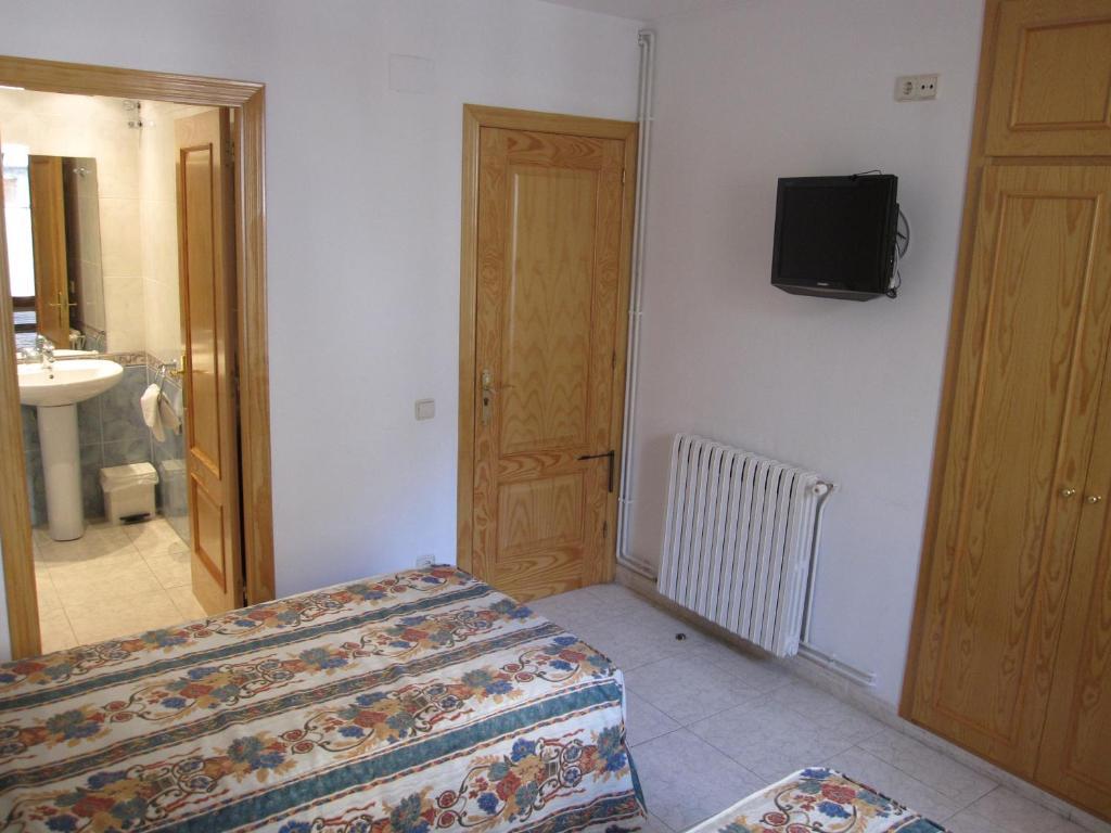 Fonda Agustí Hotel Esterri d'Àneu Habitación foto