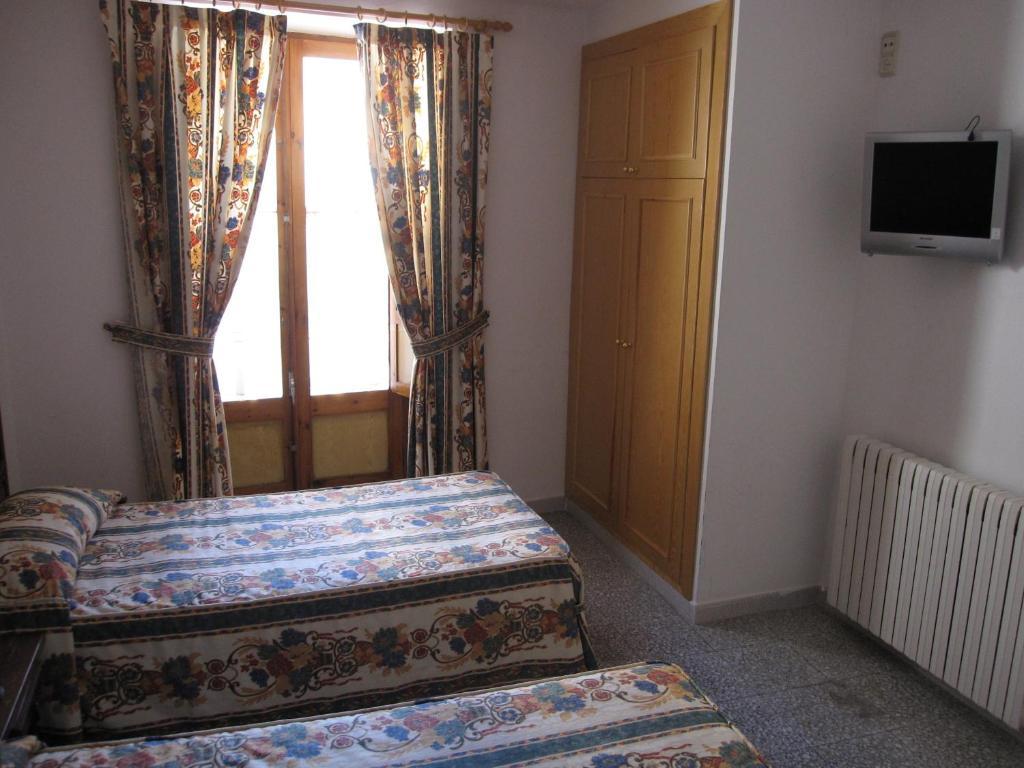 Fonda Agustí Hotel Esterri d'Àneu Habitación foto